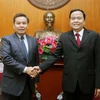 Vietnamese, Lao fronts discuss enhanced ties