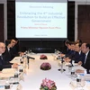 Vietnamese PM meets with scientists, intellectuals in Singapore