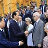President meets Vietnamese, foreign scientists 