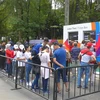 ASIAD 2018: Indonesians brave the sun to buy tickets 