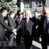 Party leader visits Vietnamese embassy, meets expatriates in Hungary