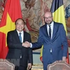 PMs hold talks on progress of Vietnam-Belgium relations