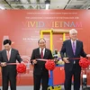 PM Phuc attends Vietnamese Goods Week in Singapore