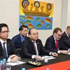 PM Phuc receives US enterprises on sidelines of APEC summit