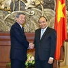 PM calls on Japanese ruling party to boost ties with Vietnam