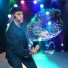 Bubble maestro Fan Yang is back to dazzle Hanoian audience