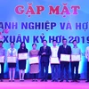 Hoa Binh pledges to remove obstacles facing local firms