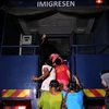 Malaysia fights illegal immigration 