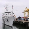 Indian coast guard ship visits Da Nang 