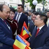 PM Nguyen Xuan Phuc meets overseas Vietnamese in Romania