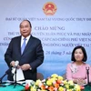 Prime Minister visits Vietnamese embassy staff, expatriates in Sweden