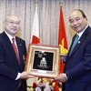 PM meets leaders of Japan-Vietnam Friendship Associations 