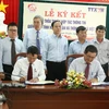 Vietnam News Agency signs information cooperation with Ninh Thuan province