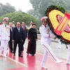 Leaders pay tribute to martyrs, President Ho Chi Minh