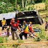 At least 15 die as truck plunges down ravine in Philippines 