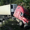 Ministry cracks down on container trucks violating rules