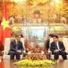 Hanoi leader lauds diplomat’s efforts to connect city with Lao localities