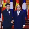 Lao Prime Minister pays official visit to Vietnam