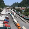 Customs to work extra hours to clear truck jam at border