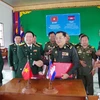 Armed forces of Vietnamese, Cambodian localities step up ties 