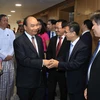 PM visits Vietnam’s investment establishments in Myanmar