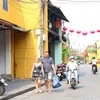 Wearing face masks compulsory for foreign tourists in Hoi An world heritage