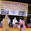 Pagoda in Laos assists Vietnamese community