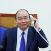 PM Nguyen Xuan Phuc holds phone talks with US President Donald Trump