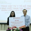 Medical supplies for Vietnamese in Europe to cope with COVID-19