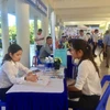 Da Nang job festival draws over 1,000 students, labourers 