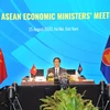 ASEAN ministers review implementation of economic initiatives