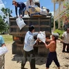 Can Tho sends gifts to Vietnamese-origin people in Cambodia 