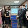 Korean firm presents face masks to Vietnamese workers