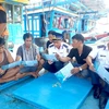 Ba Ria-Vung Tau fishermen instal modern facilities in boats to ensure safety