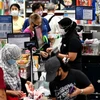 Singapore’s retail sales continue to drop 