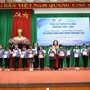 Dak Lak: 155 ethnic minority students receive Vu A Dinh scholarships