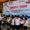 Vietnam News Agency brings warmer Tet to poor ethnic children in Kon Tum