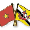 Vietnamese leaders congratulate Brunei on 37th National Day