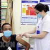 Border residents in Quang Ninh receive COVID-19 vaccine jabs 