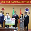Saudi Arabia presents aid package to support Vietnam's COVID-19 fight