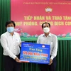  Dong Thap receives medical supplies for COVID-19 prevention