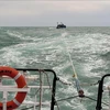 Eleven sailors in distress at sea brought ashore