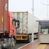  Quang Ninh sees clearance of nearly 200 trucks via border gates, crossings with China