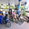 Petrol prices rise by over 400 VND per litre 
