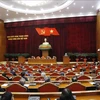 Politburo meets with former Party, State leaders