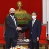 Vietnam wishes to deepen relations with UK: official