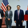 Vietnamese, US firms get investment registration certificate for LNG terminal project