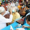 Vietnamese doctors provide free health check-ups, medicines for needy people in Laos