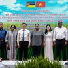 Mozambican guests visit Mekong Delta rice research institute