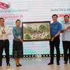 Youth unions of Laos and Ha Nam province talk cooperation